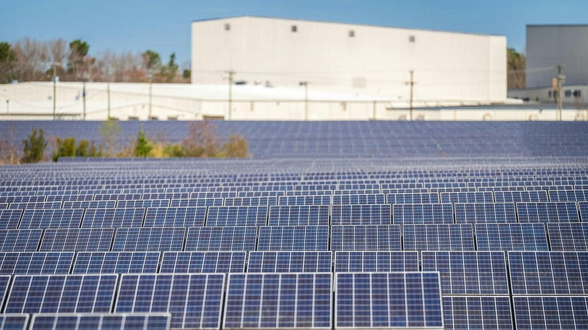 thecentersquare.com - Alton Wallace - Natural gas prices down as solar power generation jumps 22%