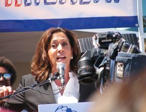 Top immigration official ousted as border crisis worsens