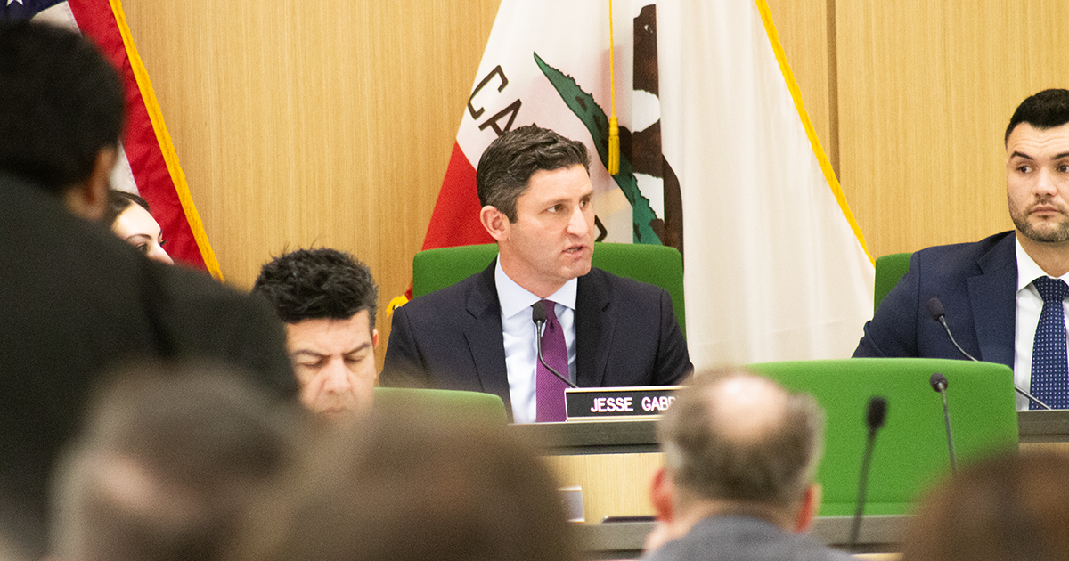 Legislators start working on California budget amid deficit