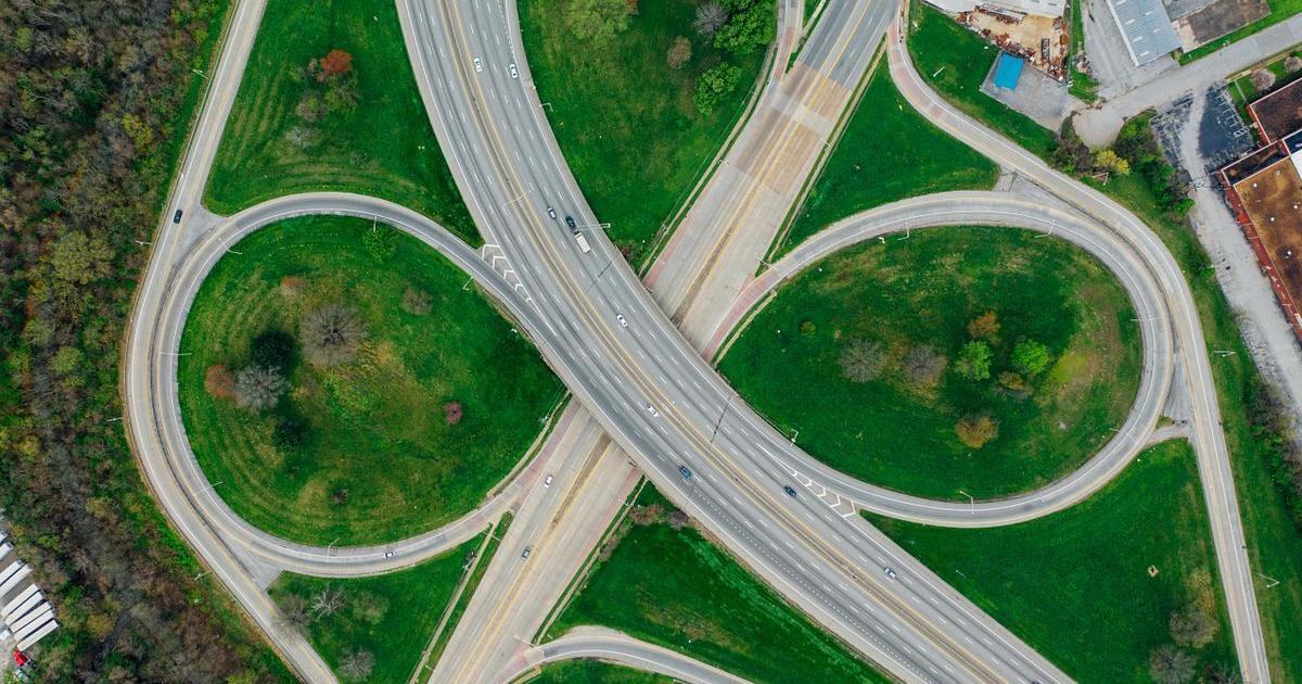 Report: Drivers pay most tolls in Pennsylvania, neighboring states