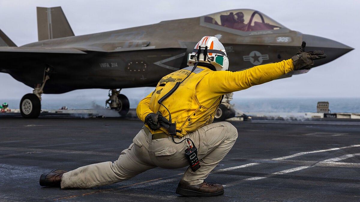 USS Abraham Lincoln heads for home after long deployment