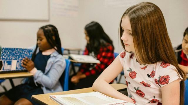 Strike averted: Tumwater paraeducators approve last-minute contract