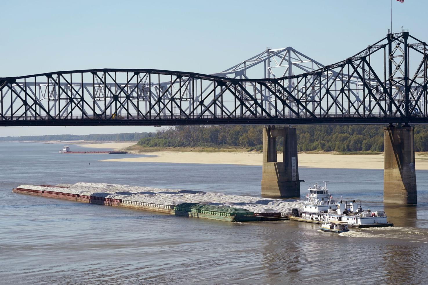 Low water levels on Mississippi River come at worst possible time for