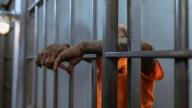 Study: Many LA jail deaths happen months after arrest, including overdoses