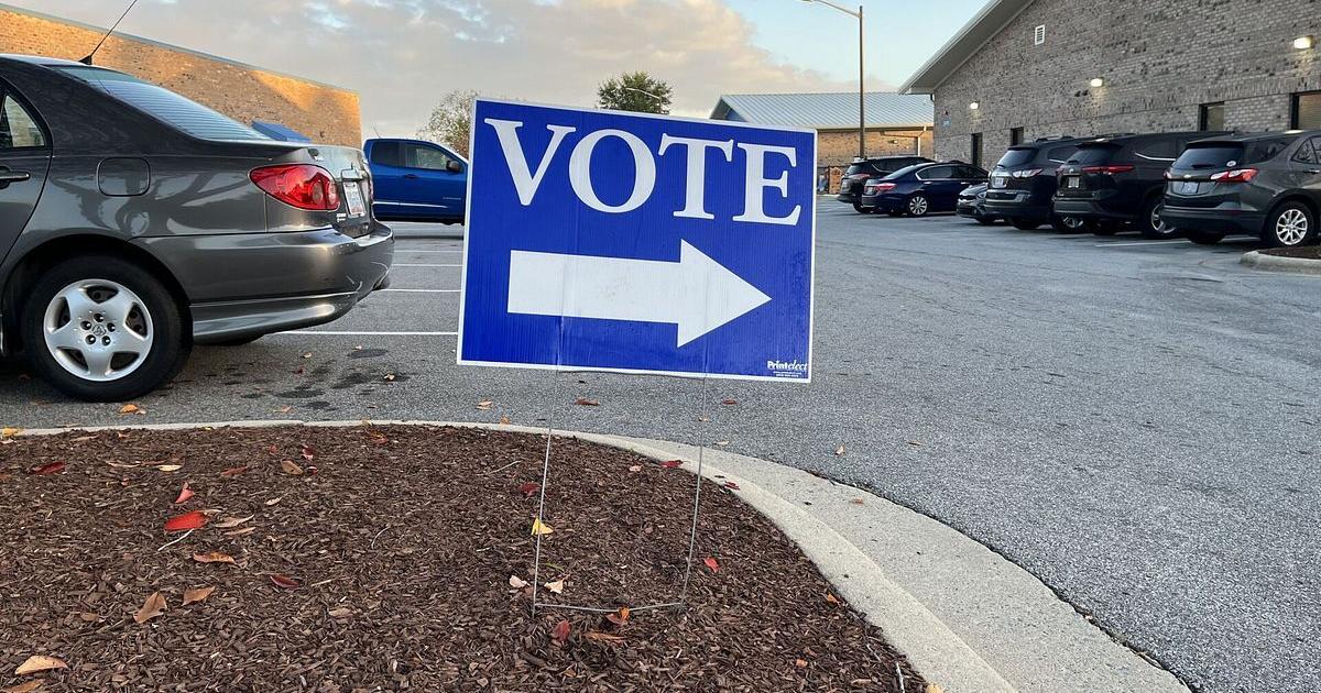 Democrats see election as sign of change; Republicans celebrate win