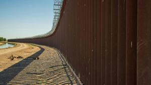 Border wall contracts granted to company with history of scandals