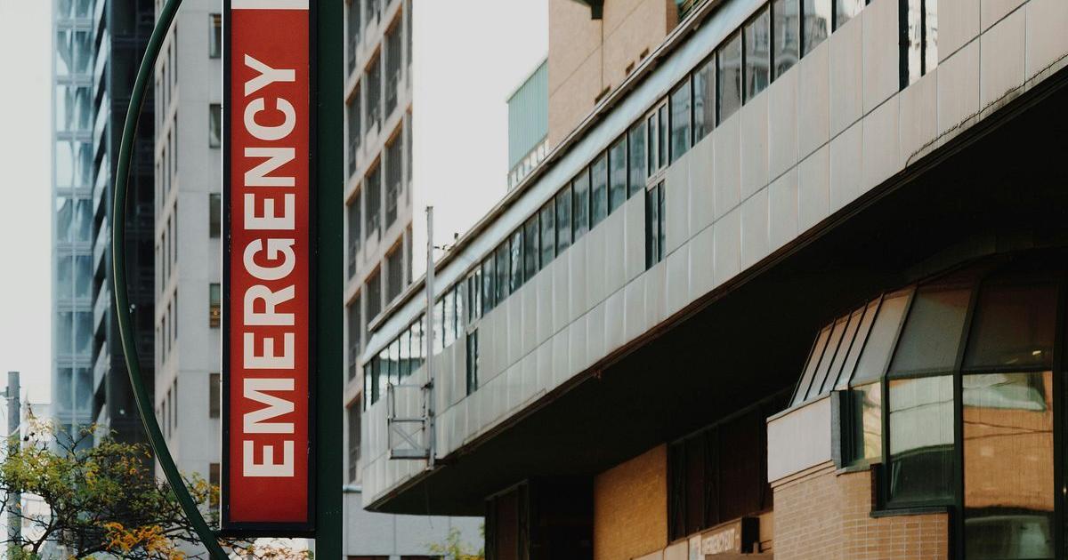 New York City nurses go on strike over pay, benefits
