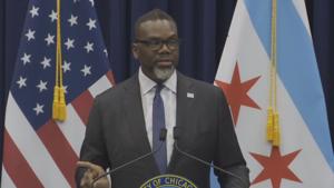 Chicago mayor wants more money for migrants