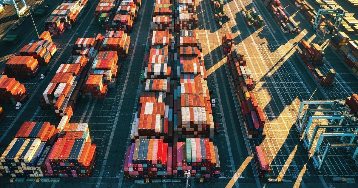 Johnson wants to extend rules blocking Congress from voting on Trump's tariffs