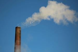 Opposition to carbon pipelines grows after monitoring well leaked in Illinois