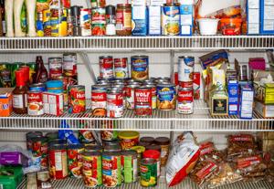 Soaring food costs making it tougher for Illinois food pantries