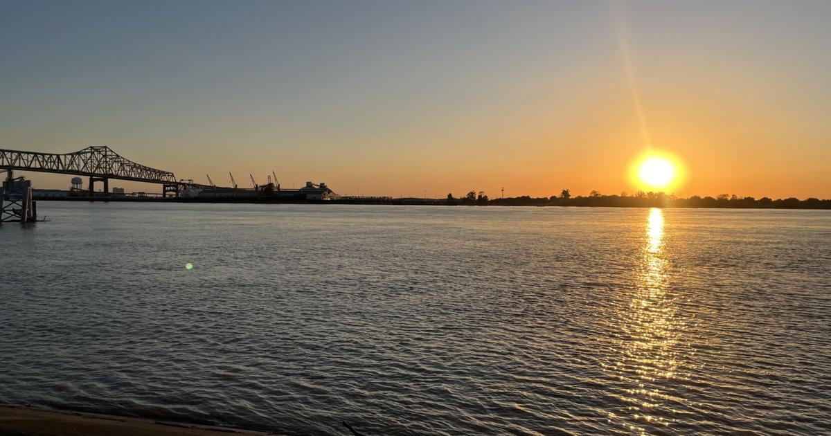 Mississippi River bridge project hit with another delay