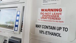 Gas spike continues for Illinoisans; state leaders offer no plan to help yet