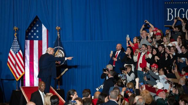 Trump to campaign with incumbent Sullivan in Alaska