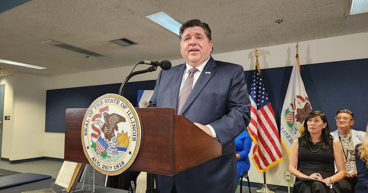Judge: Feds can challenge Illinois laws teeing up lawsuits vs ICE agents