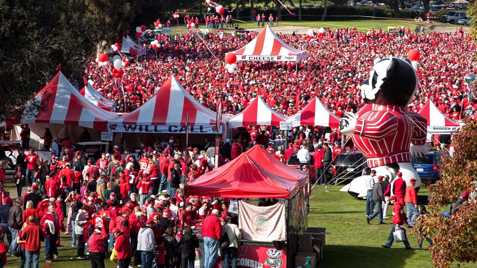 Mayors of most Big Ten towns ask conference to help stop tailgating | Wisconsin | thecentersquare.com