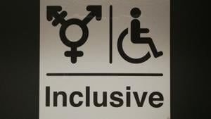 Illinois Quick Hits: Group says secret gender policies violate parents' rights