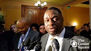 Illinois quick hits: Senator's deferred prosecution deal approved; Indiana Senate votes against new maps