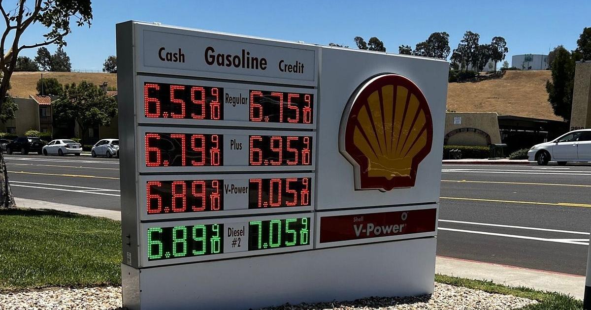 Surging U.S. diesel prices stoke concerns over inflation