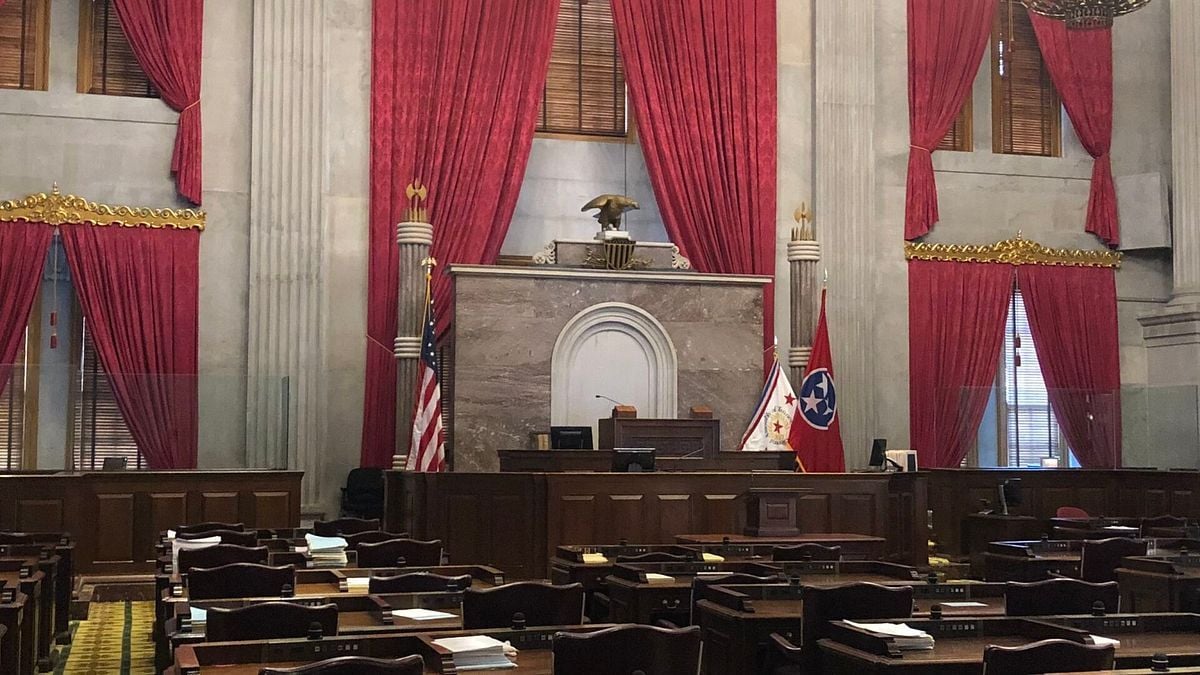 Tennessee House passes bill allowing Ten Commandments display in schools