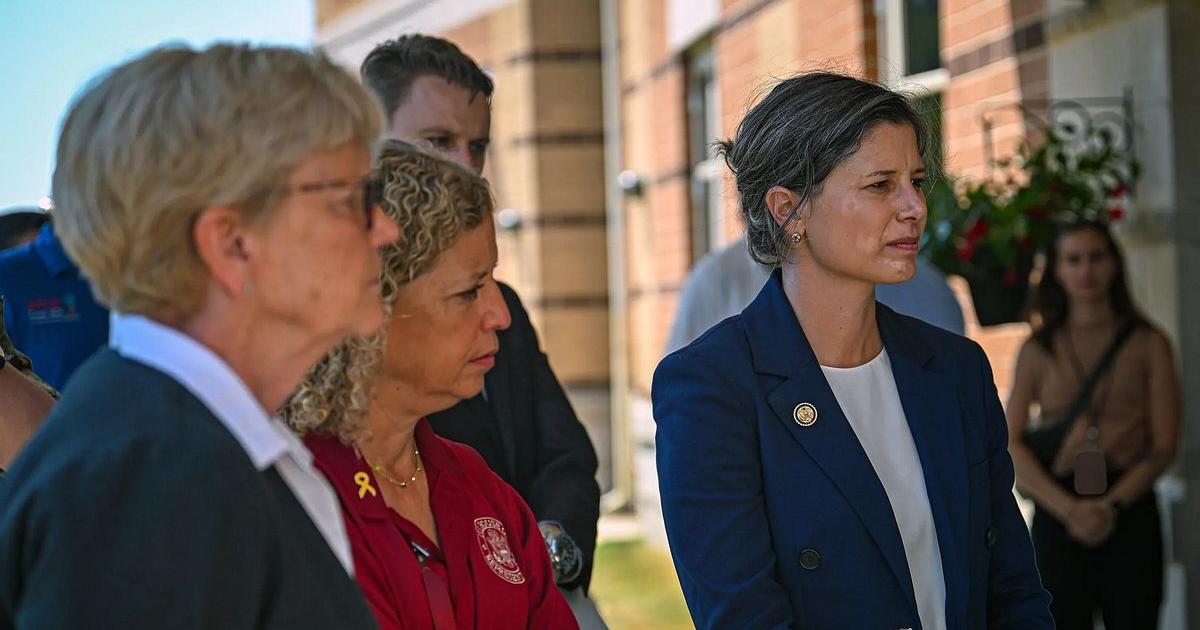 Democrats hold ‘shadow’ hearing in Maine over ICE shooting death