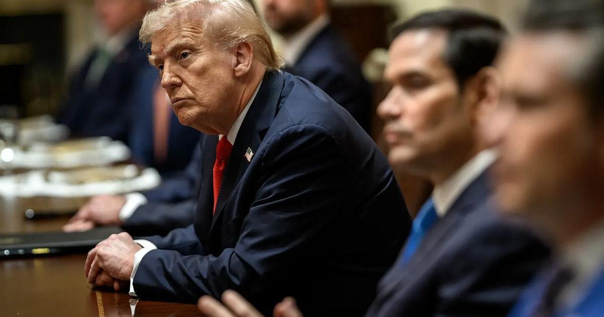 Trump tells Iranian leaders they 'should be very worried'