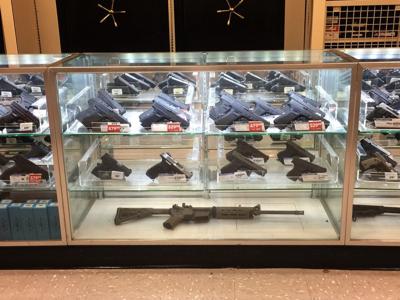 Illinois State Police get 19,000 background checks for gun purchases in five days | Illinois ...