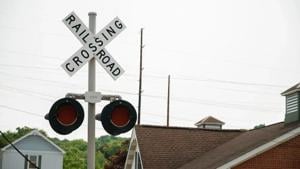 Trump orders new mediation for New York rail contract dispute