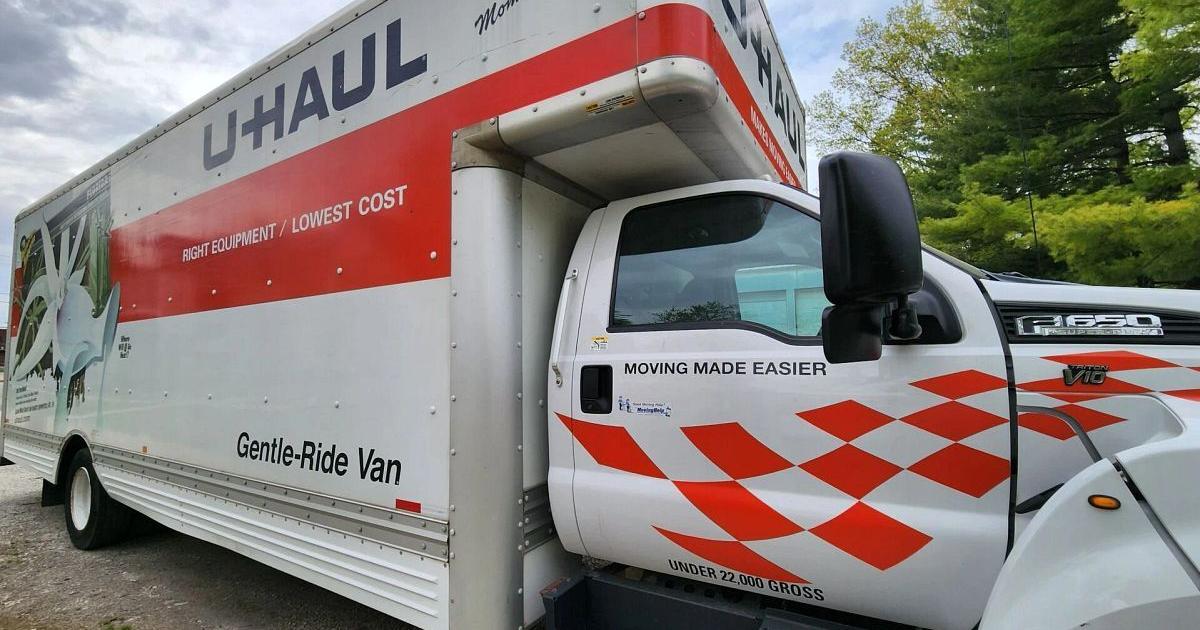 California loses one taxpayer per minute, Florida gains