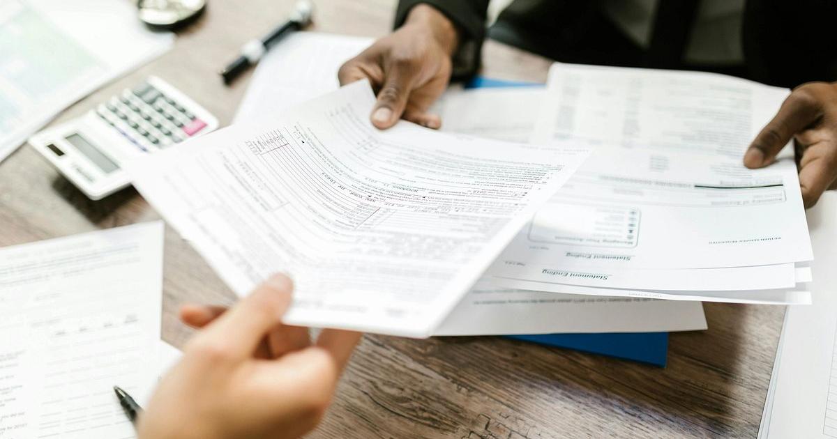 Abbott orders H-1B visa freeze in Texas, launches investigation