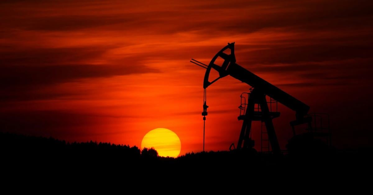 Tuesday deadline approaching in Charleston, oil industry case