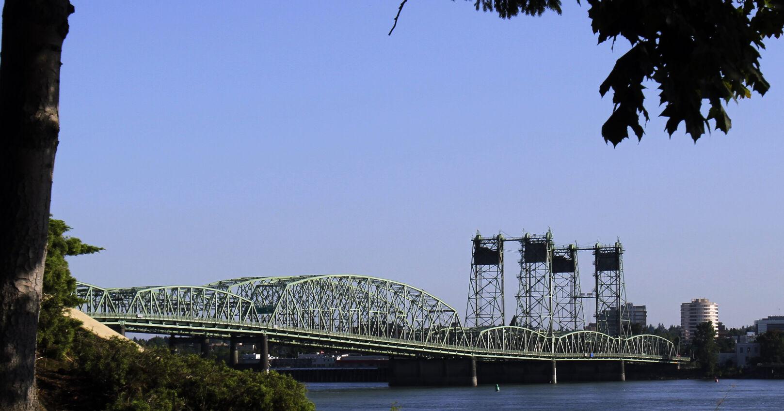 Washington subcommittee contemplates toll rates for new I-5 bridge