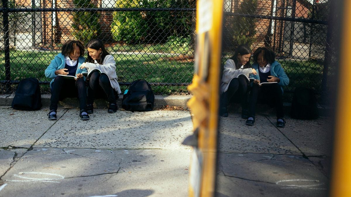 Tourism committee recommends legalized mobile sports betting