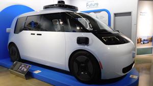Advocates call for federal self-driving rules, manufacturing