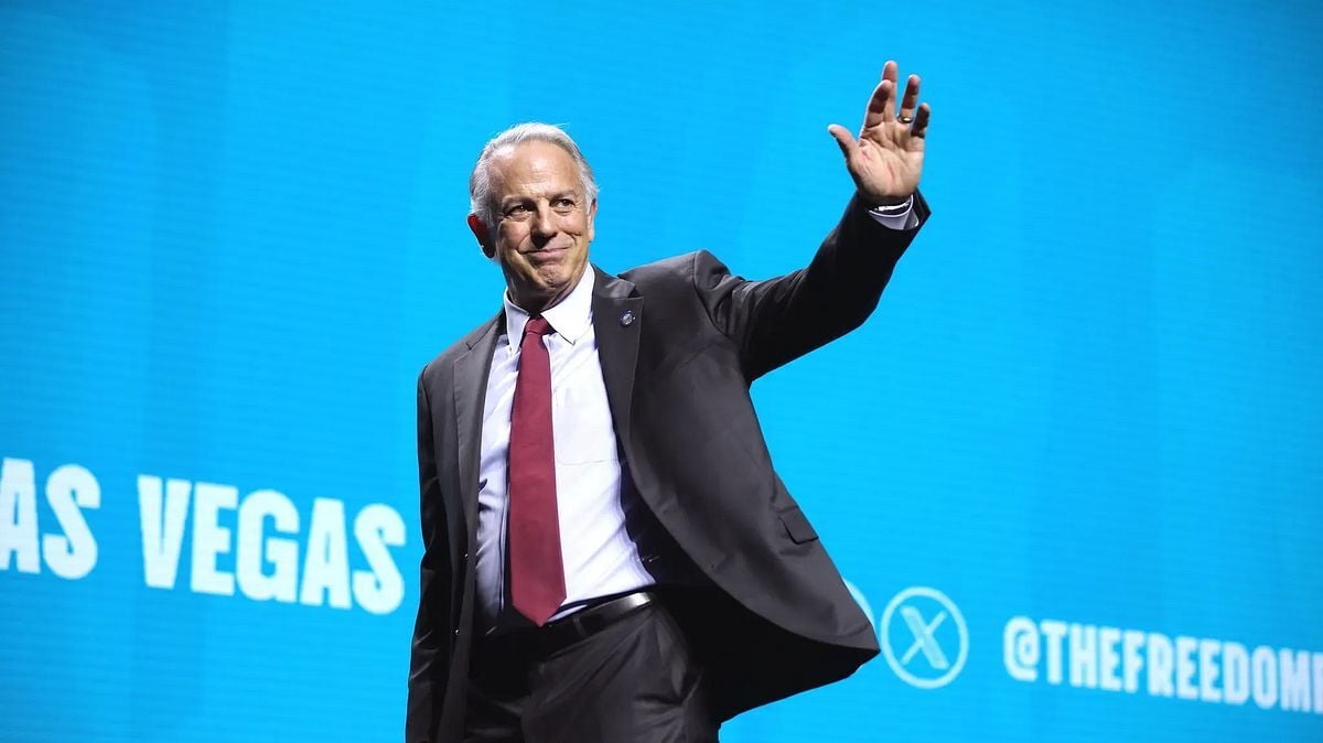 Political heavyweights look toward November in Silver State