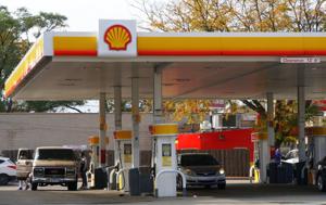 Illinois quick hits: Gas prices down; library apologizes after free comic book event