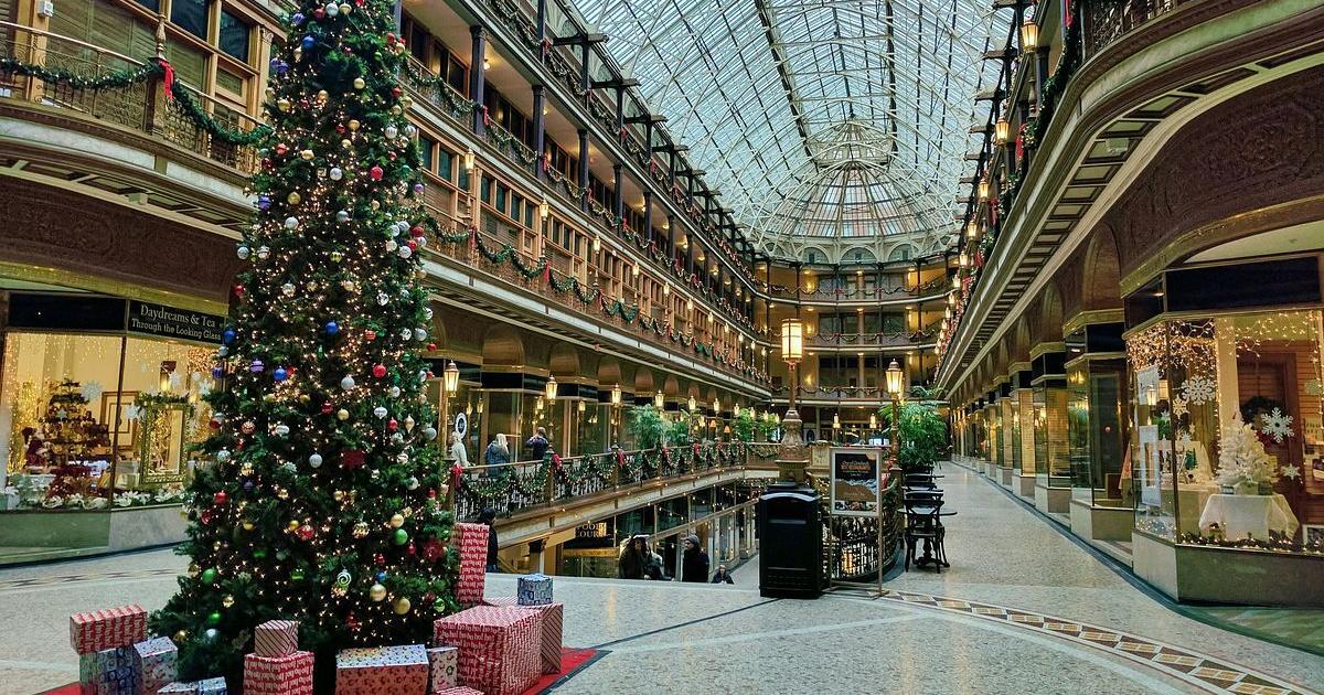 Amid key holiday shopping season, some pick 'pay later' option