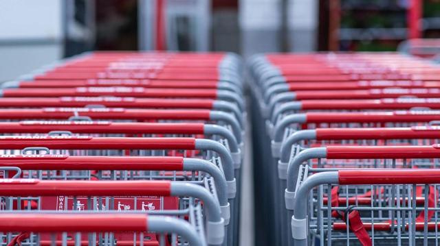 Walmart vows no personalized pricing as FTC weighs disclosure policy