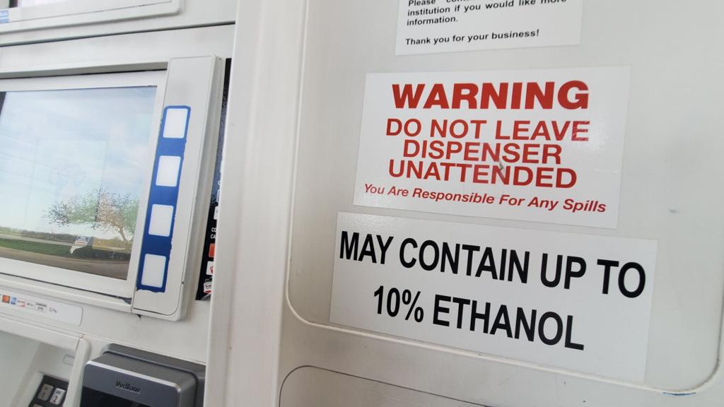 Gas station association prepared to add 'truth' to Illinois ...