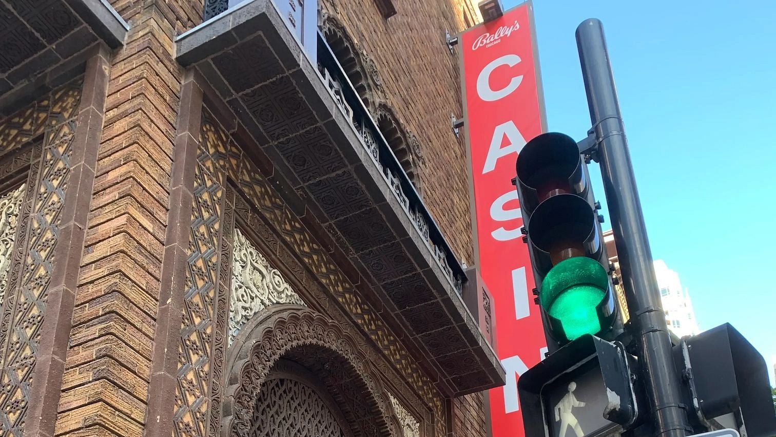 Illinois Quick Hits: Illinois lags behind nation in roads and bridges