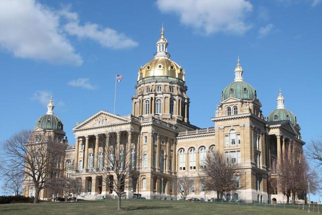 Iowa establishes new mental health center for students across state | Iowa | thecentersquare.com