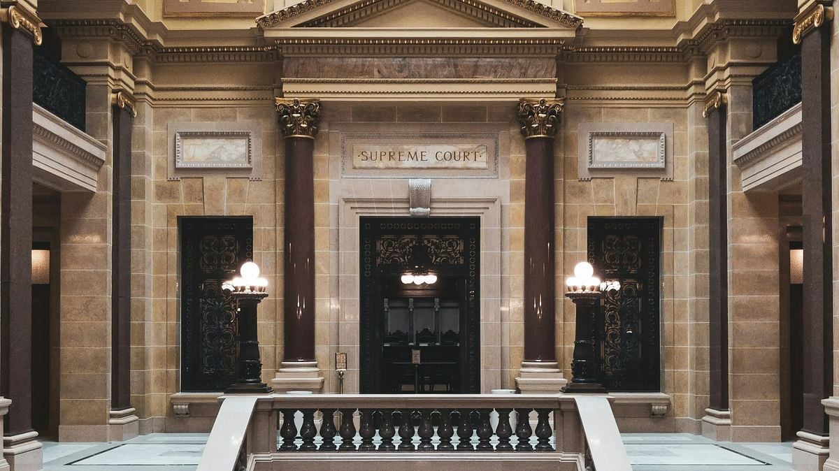 Taylor wins Wisconsin Supreme Court seat over Lazar