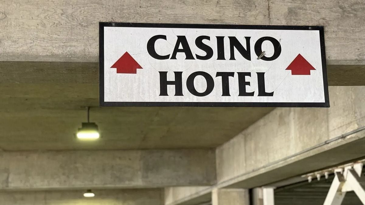 thecentersquare.com - Elyse S. Apel - Study: Small Michigan hotels face millions in mandatory fees