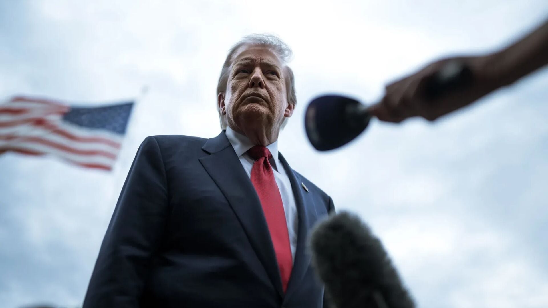 Trump stands behind Miller despite Moreno’s allegations, call for resignation