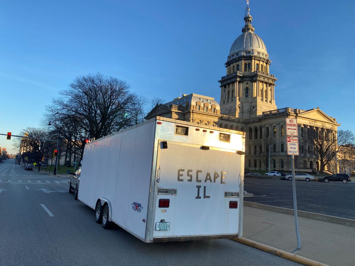 Former Illinois lawmaker Allen Skillicorn leaves for Arizona