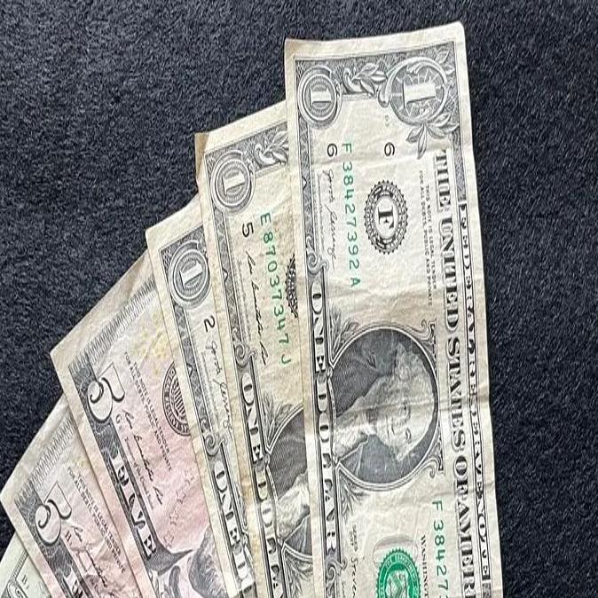 US Consumer Spending Hits 12-Month High | Sellers Face Demand Cliff Risk