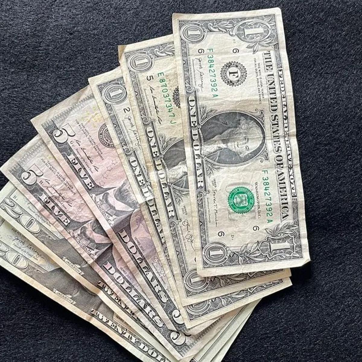 US Consumer Spending Hits 12-Month High | Sellers Face Demand Cliff Risk