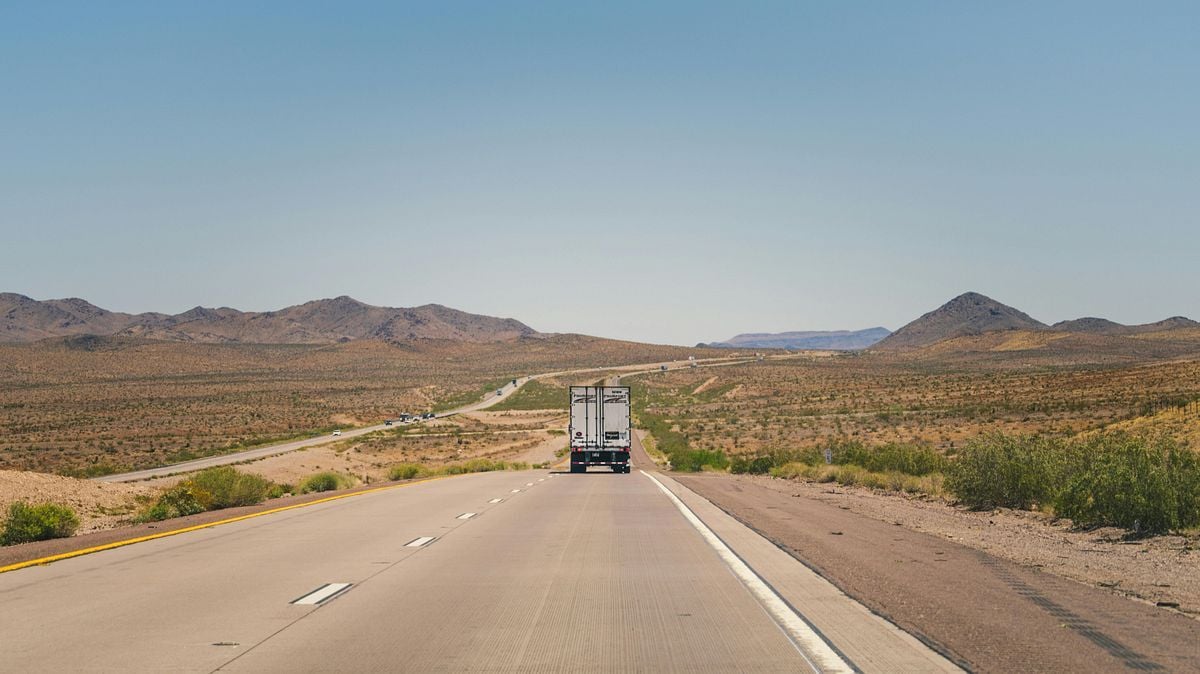 Ohio pulls 1,200 commercial truck licenses for immigration guidelines