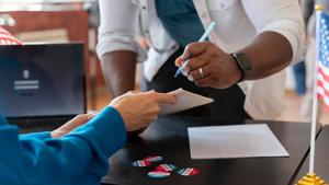 Parents sound alarm over Illinois high school voter registration bill