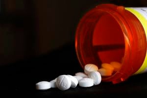 Illinois quick hits: Record opioid overdose deaths; gang member sentenced